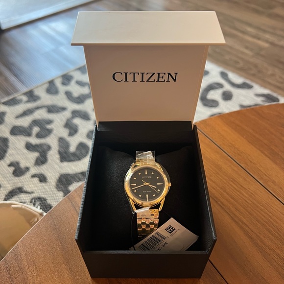 NWT!! Citizen Gold-Tone Watch with Black Dial - Picture 2 of 4